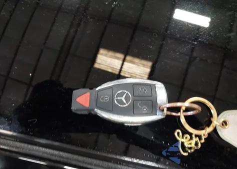 2015 Mercedes-Benz C 300 Luxury/Sport из США, поврежденный, VIN 55SWF4JB2FU046325